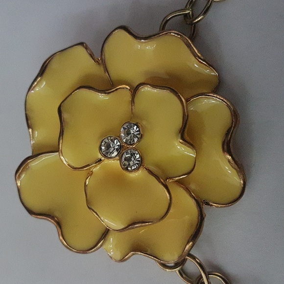 Necklace - Picture 3 of 6